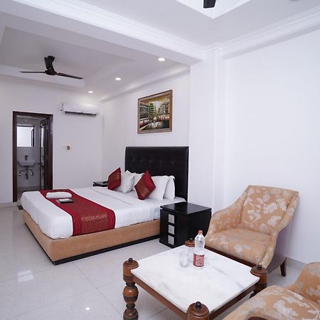 Hotel Moon Taj Near Yashobhoomi Convention Centre Delhi  Esterno foto