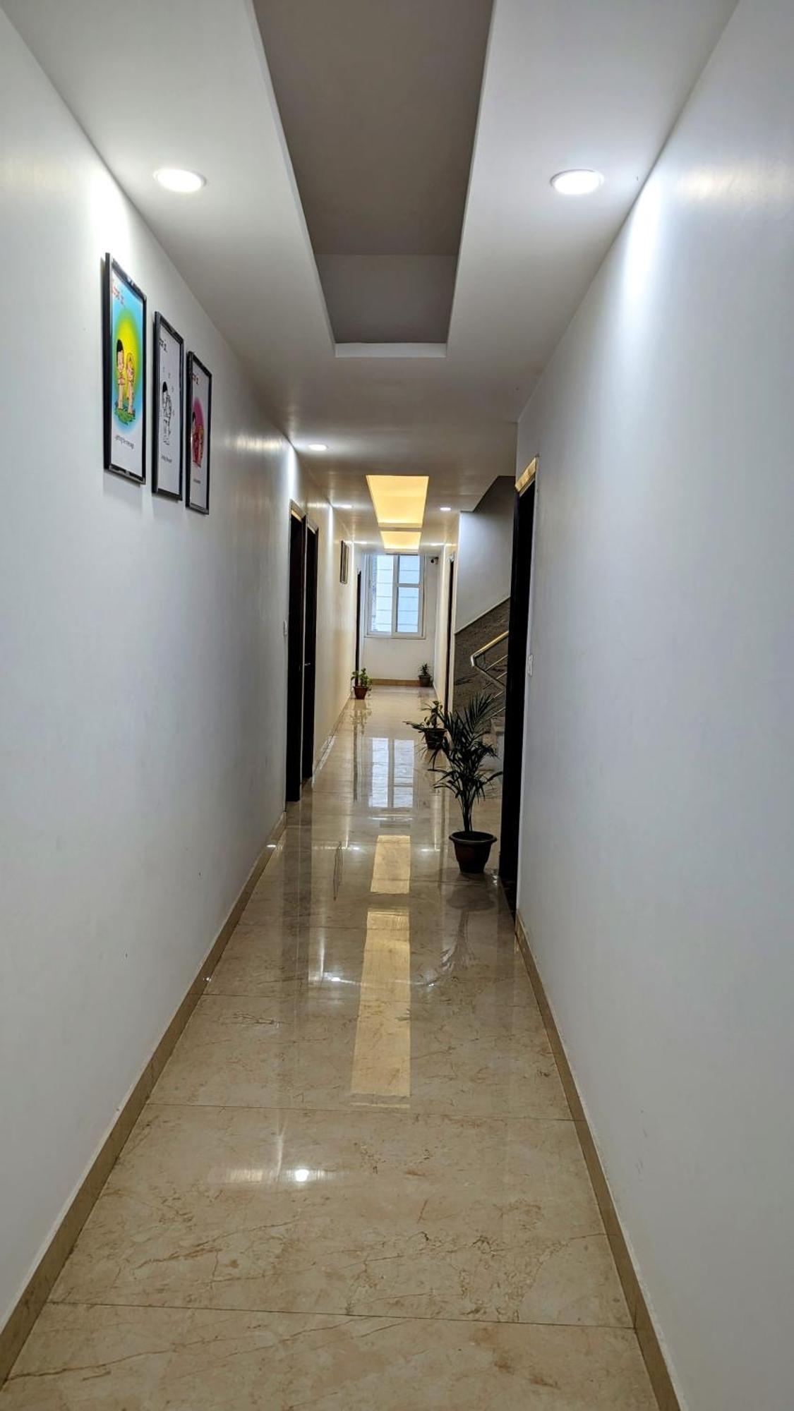 Hotel Moon Taj Near Yashobhoomi Convention Centre Delhi  Esterno foto