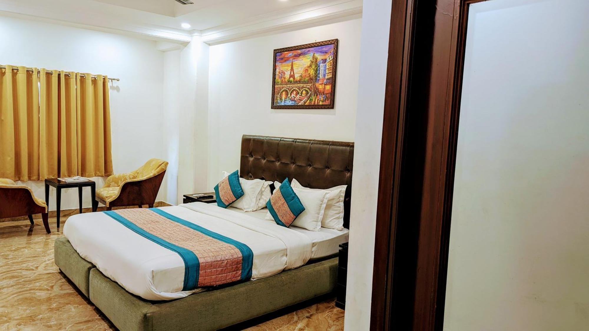 Hotel Moon Taj Near Yashobhoomi Convention Centre Delhi  Esterno foto