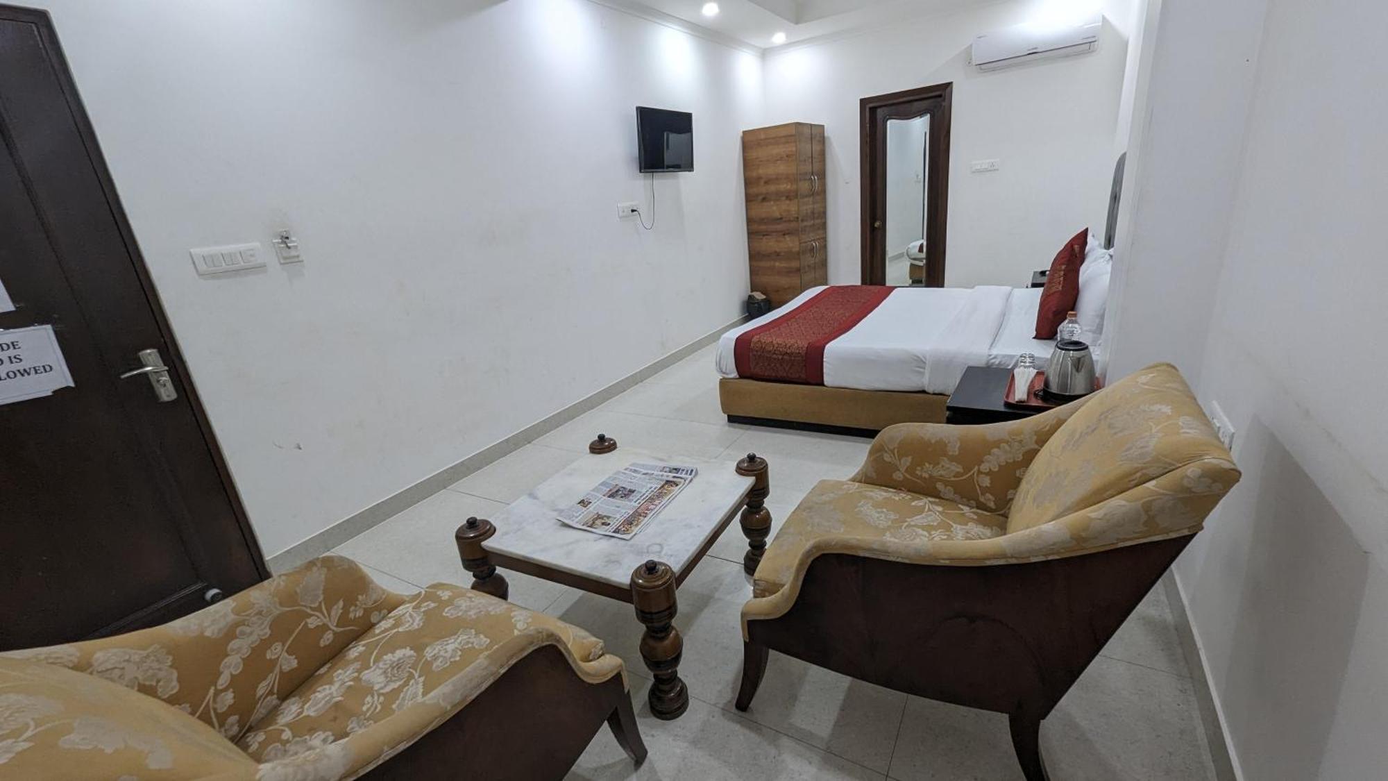 Hotel Moon Taj Near Yashobhoomi Convention Centre Delhi  Esterno foto