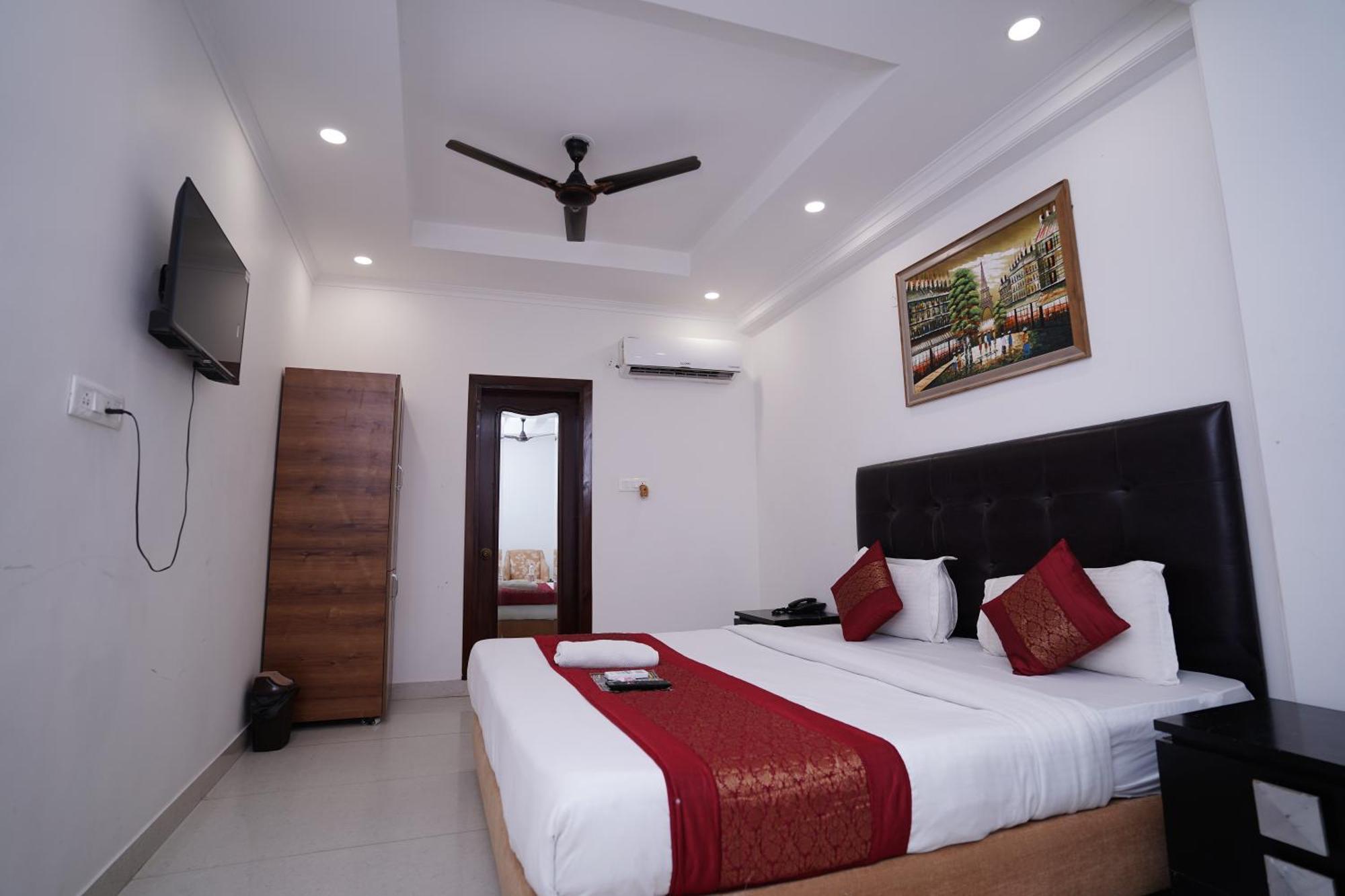 Hotel Moon Taj Near Yashobhoomi Convention Centre Delhi  Esterno foto