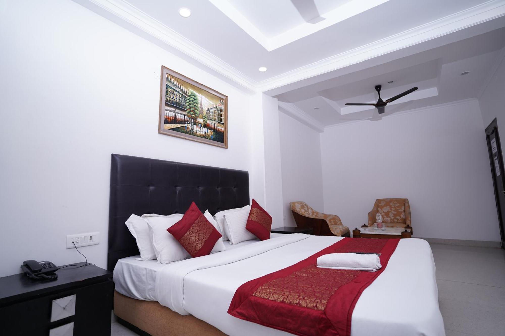 Hotel Moon Taj Near Yashobhoomi Convention Centre Delhi  Esterno foto