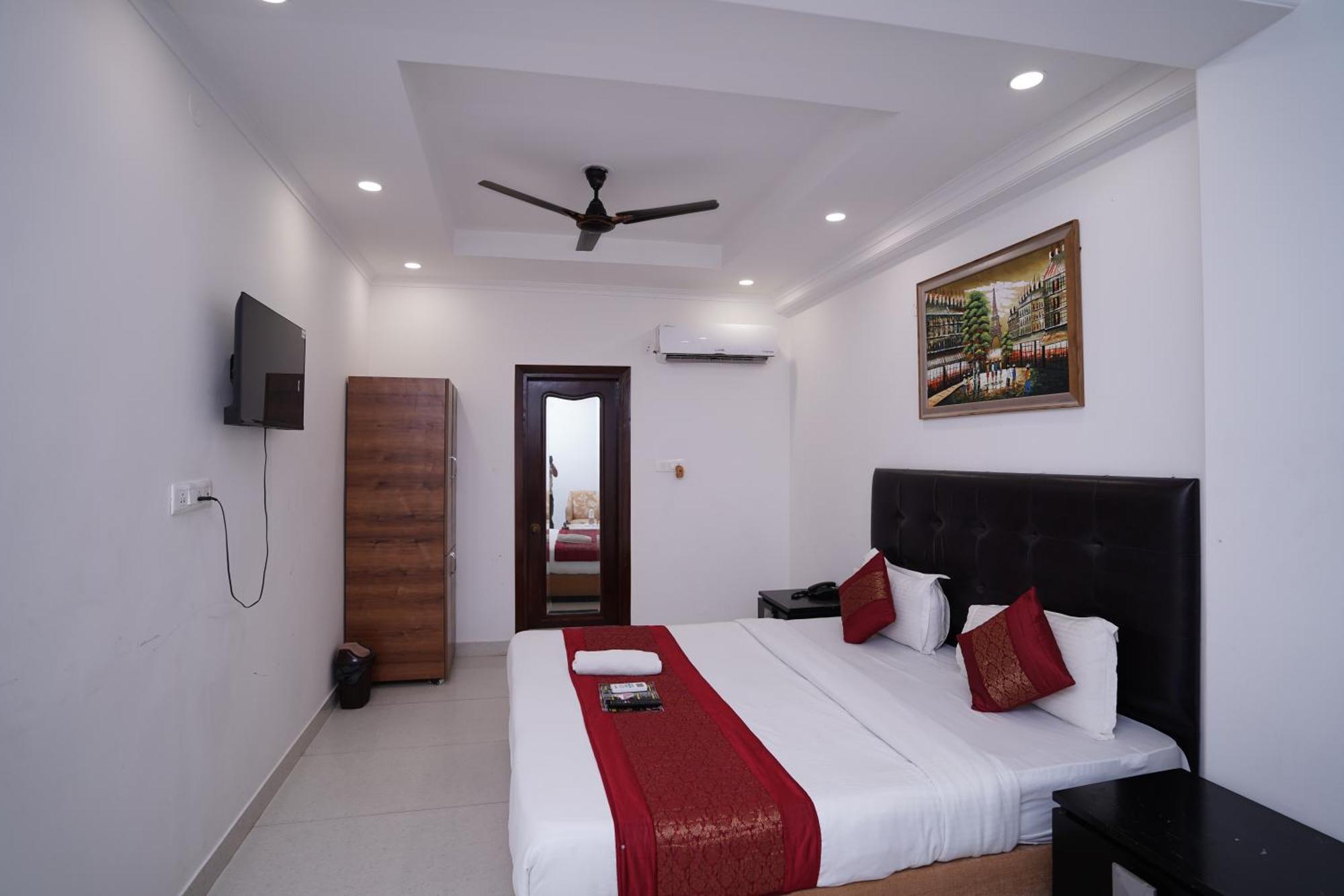 Hotel Moon Taj Near Yashobhoomi Convention Centre Delhi  Esterno foto