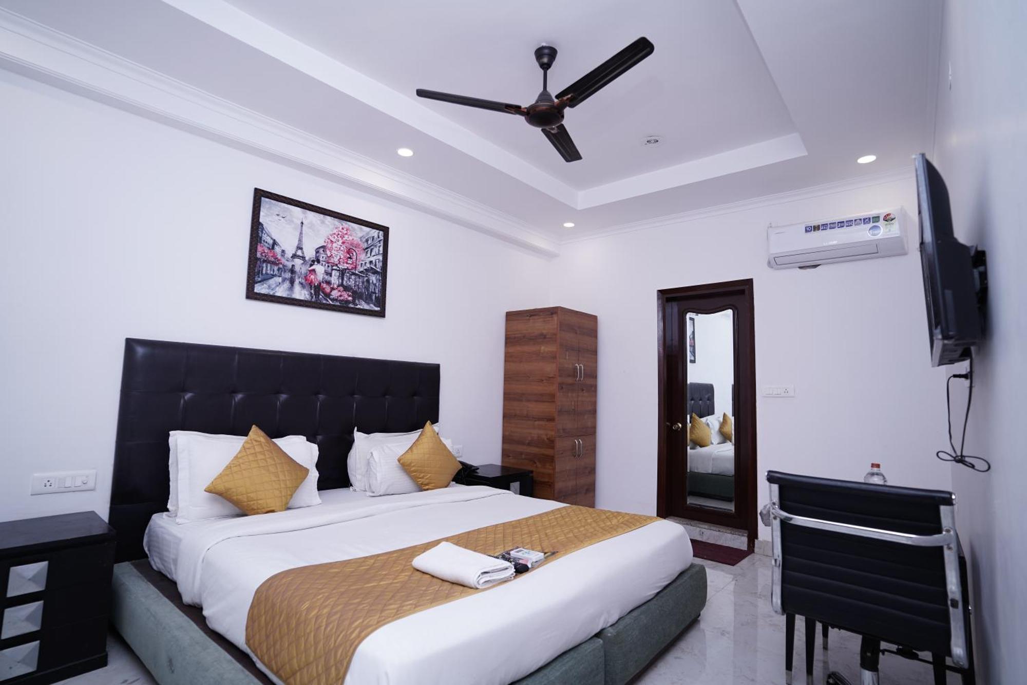 Hotel Moon Taj Near Yashobhoomi Convention Centre Delhi  Esterno foto